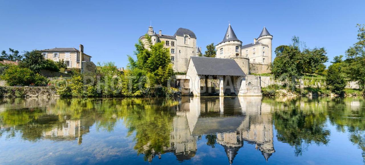 ヴェルトゥイユ＝シュル＝シャラント La Tuilerie Bed & Breakfast エクステリア 写真